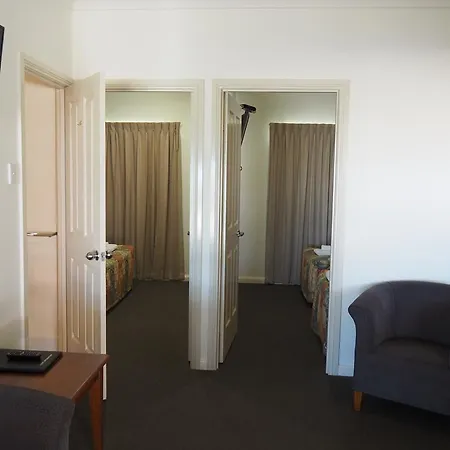 Pittsworth Motor Inn Room photo