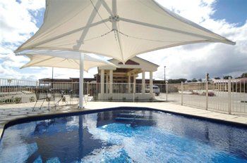 Motor 4* Pittsworth