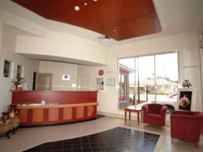 Motor 4* Pittsworth